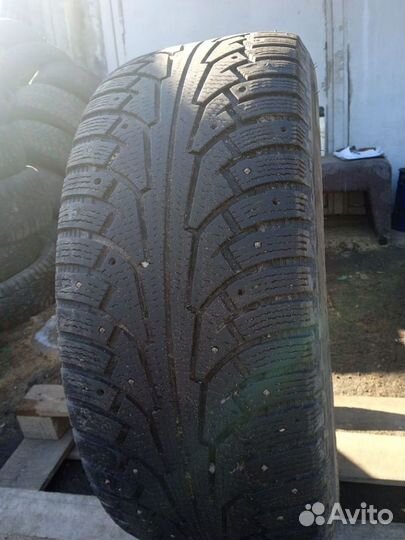 Nokian Tyres Hakkapeliitta 5 SUV 285/65 R17