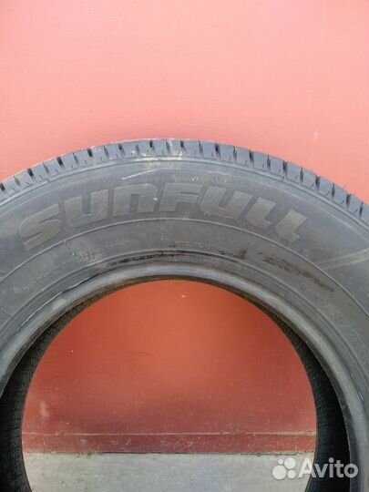 Sunfull SF-05 215/70 R15C 109D