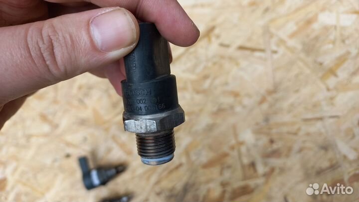 Датчик давления топлива Audi a8 touareg 3.0
