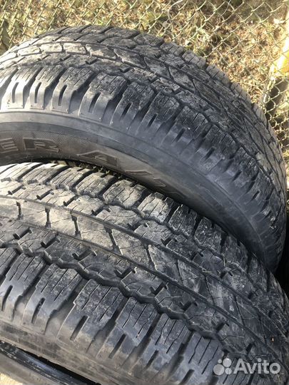 Bridgestone Dueler A/T 265/65 R17