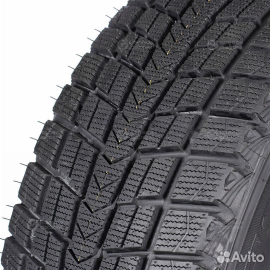 Roadstone Winguard Ice SUV 235/55 R18 100Q