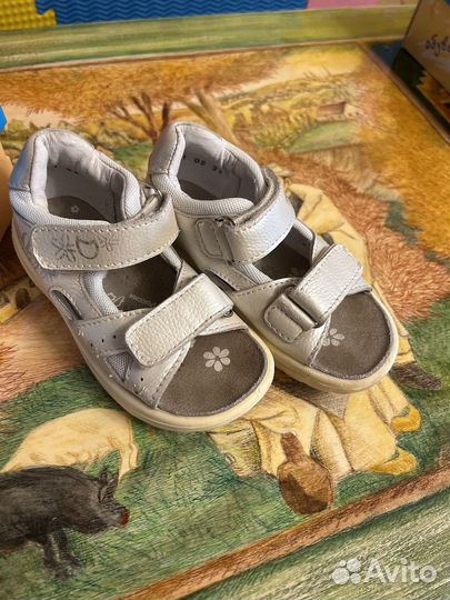 Босоножки для девочки