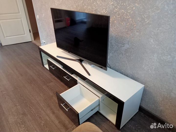 Тумба под тв