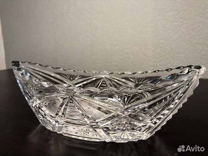 Хрустальная ладья конфетница салатник