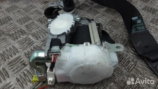 Ремень безопасности с пиропатроном сиденья передне