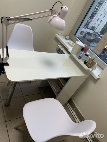 Место мастера маникюра в аренду