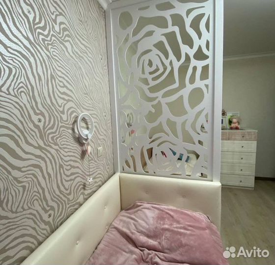 Декоративная перегородка в зал