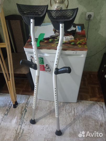 Костыли амортизационные подмышечные