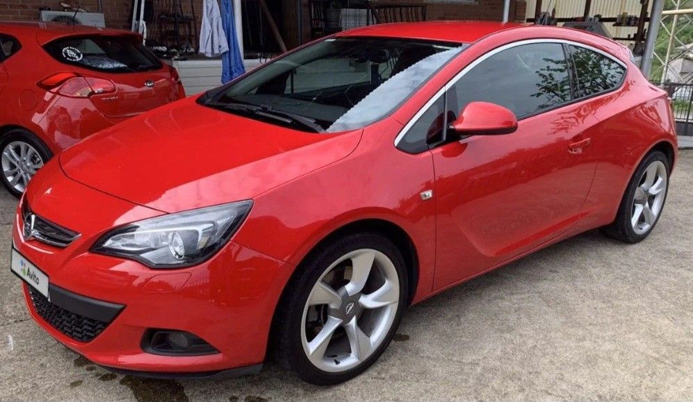 Opel Astra GTC: фото владельца