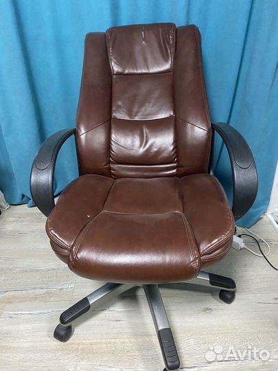 Офисное кресло на запчасти