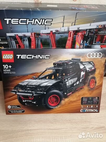 Конструктор Lego Technic Audi RS Q e-tron 42160