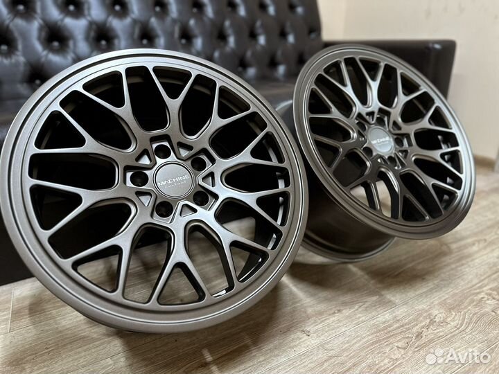 Новые литые диски R18 5-114.3 zzz