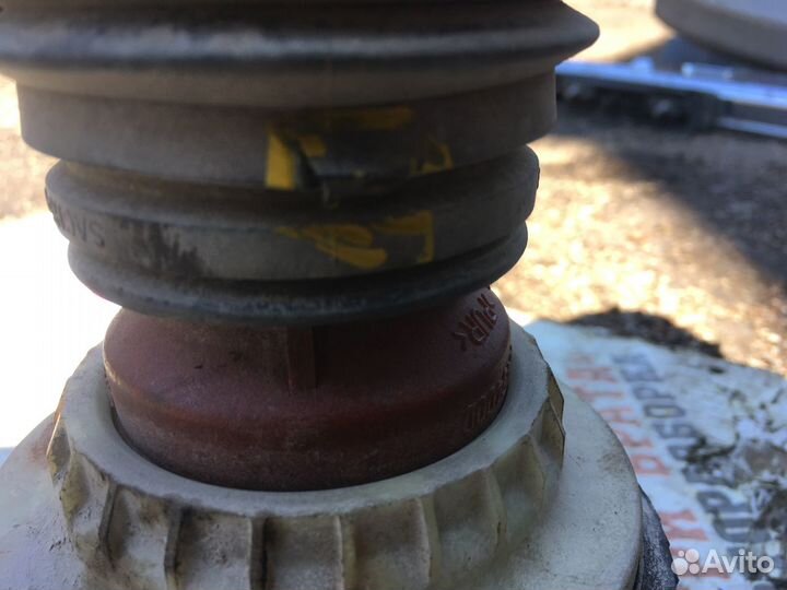 Мерседес Опорная подушка переднего амортизатора