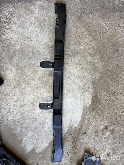 Кронштейн заднего бампера Mercedes E-class w212