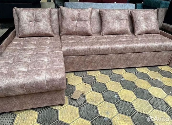 Угловой диван раскладной на заказ