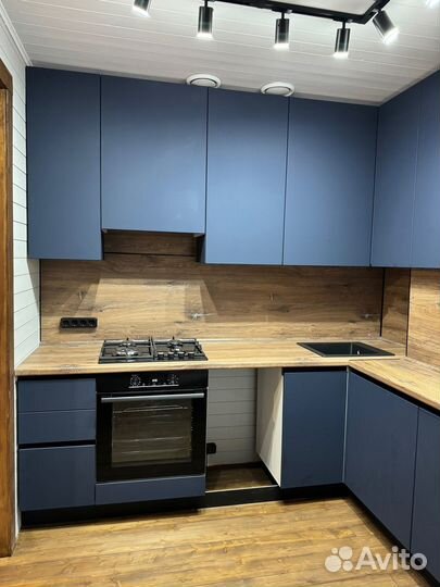 Кухня в рассрочку в современном стиле