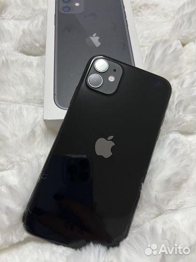 iPhone 11, 64 ГБ