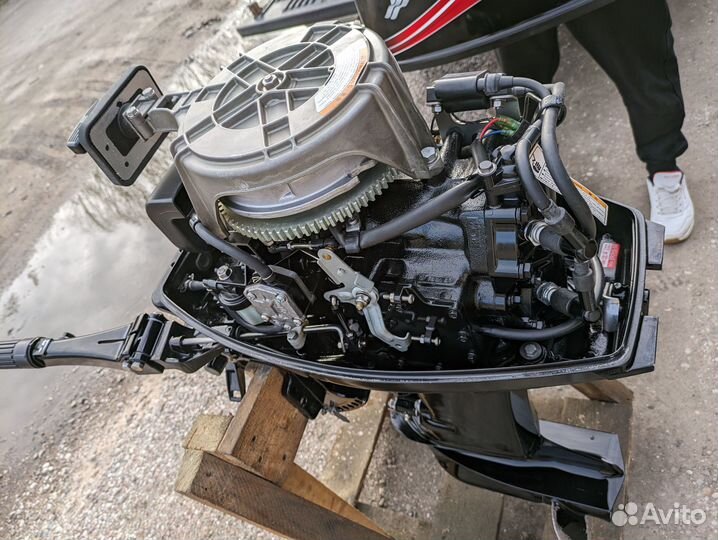 Комплект лодка, мотор Mercury ME-30M, прицеп