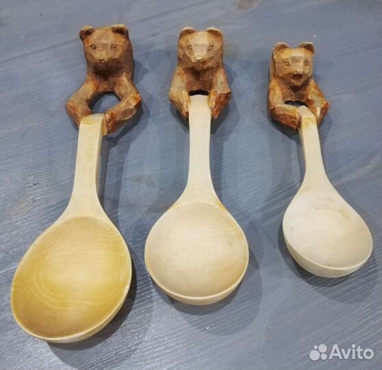 Украшение на стену, резьба по дереву