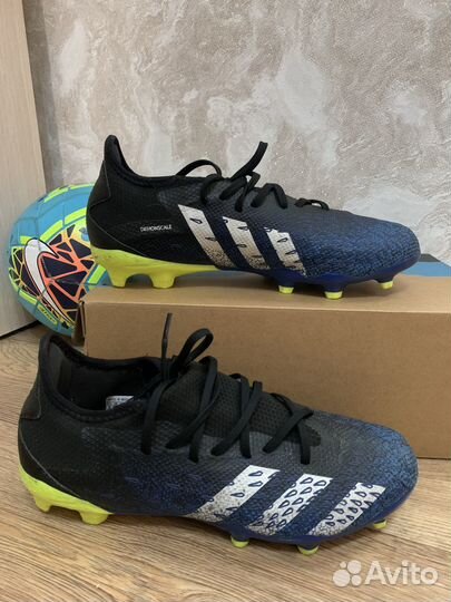 Футбольные бутсы adidas predator