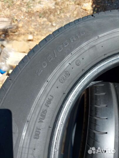 Viatti Strada Asimmetrico V-130 205/65 R15