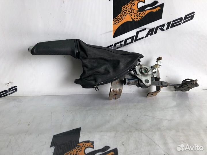 Ручка ручника Bmw 5 E60 N52B30 2009