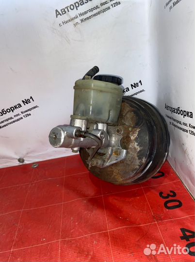 Вакуумный усилитель тормозов с гтц Toyota Hilux