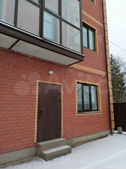 4-к. квартира, 135 м², 3/3 эт.