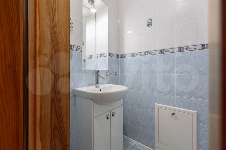 Дом 566 м² на участке 6 сот.