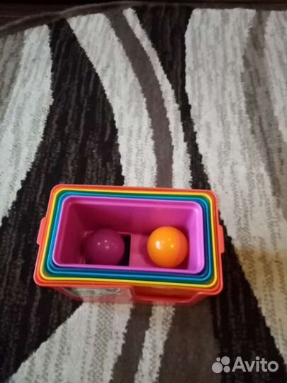 Пирамидка Playskool и игра ловим букашек