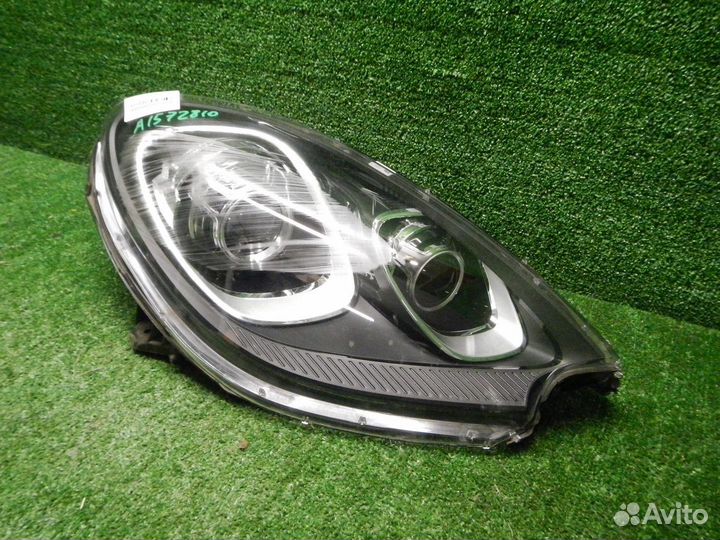 Фара правая Porsche Macan