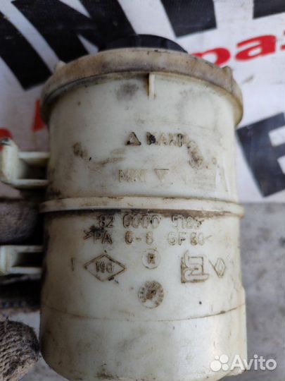 Бачок Гур Renault Logan седан 1.6 2013