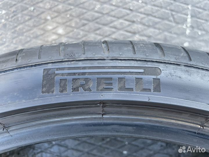 Pirelli P Zero PZ4 255/35 R21