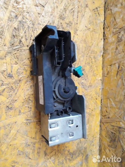 Замок двери для передний левый Ford Transit