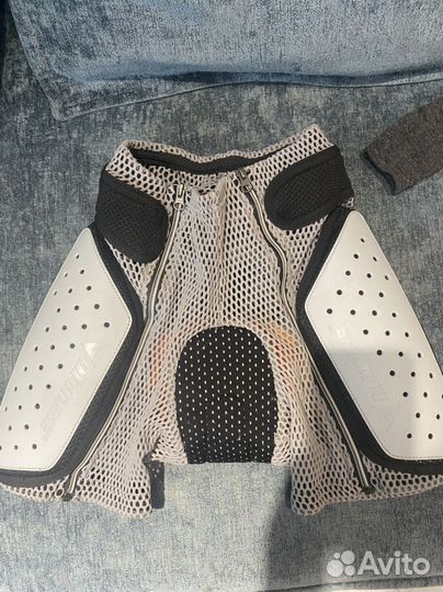 Защита для сноуборда шорты