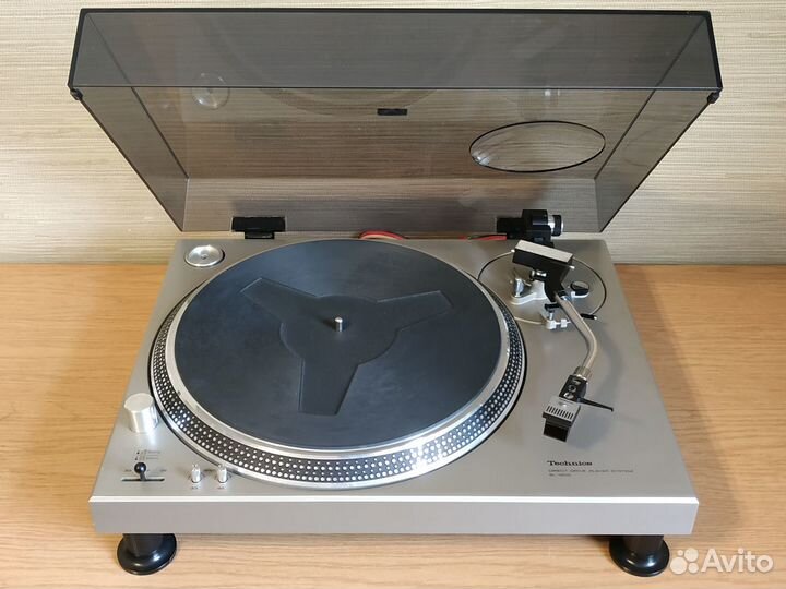 Проигрыватель винила Technics SL-1200 Japan