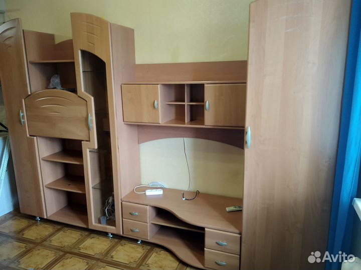 Стенка в гостиную
