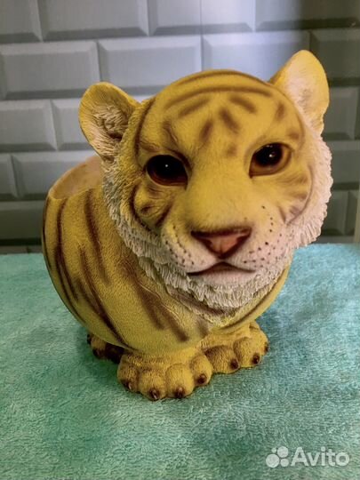 Фигурка из пластика