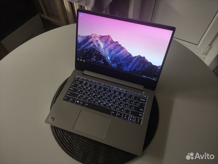 Lenovo 330s-14ast