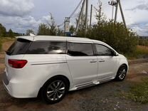 Kia Carnival 2.2 AT, 2018, 142 000 км, с пробегом, цена 3 050 000 руб.