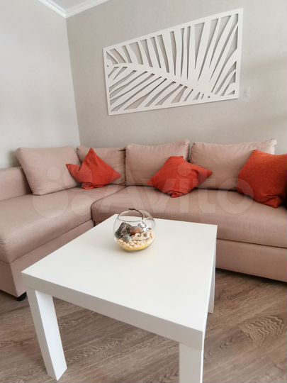 2-к. квартира, 54 м², 1/5 эт.