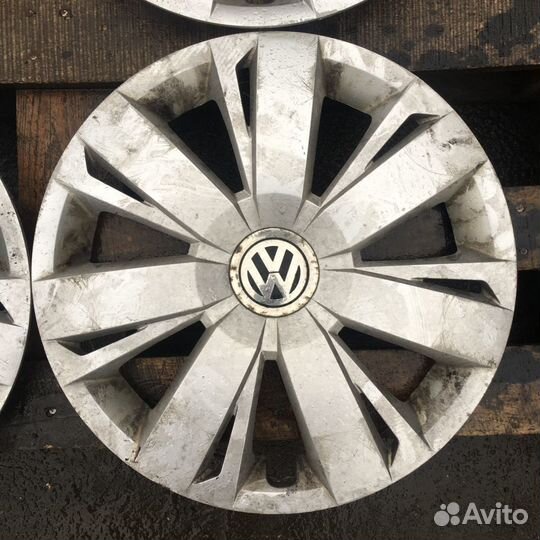 Колпак поштучно Volkswagen Jetta Golf R 16