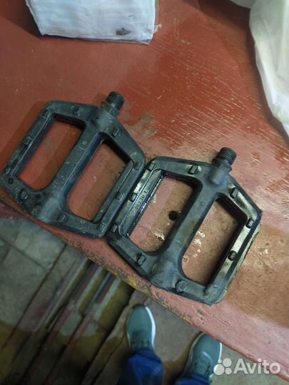 Вынос и педали от велосипеда gt