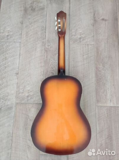 Классическая гитара бу