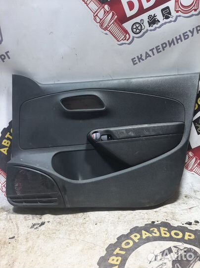 Передняя правая обшивка двери Volkswagen Polo 5
