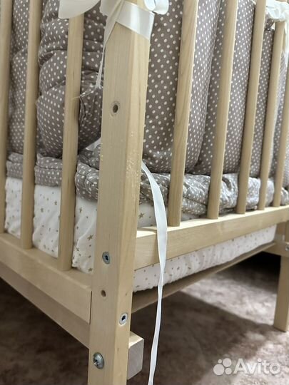 Детская кроватка