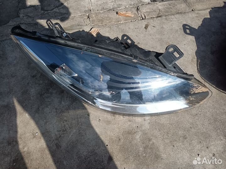 Фары Renault Megane3