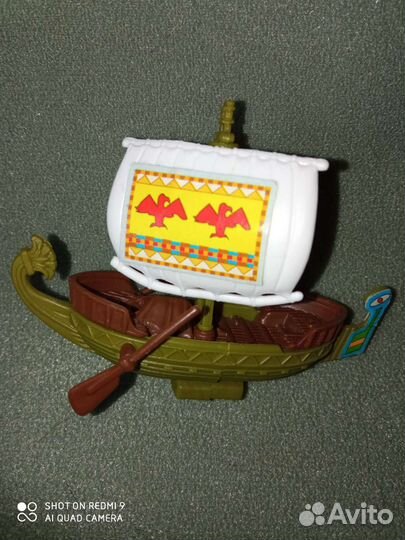 Киндеры 90 х кораблики