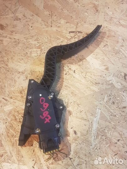 Педаль газа ssangyong actyon NEW 2011