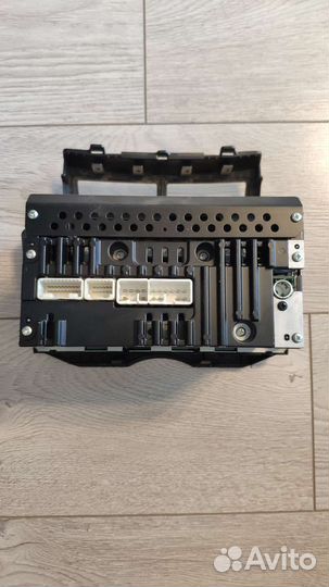 Магнитола Toyota Vitz